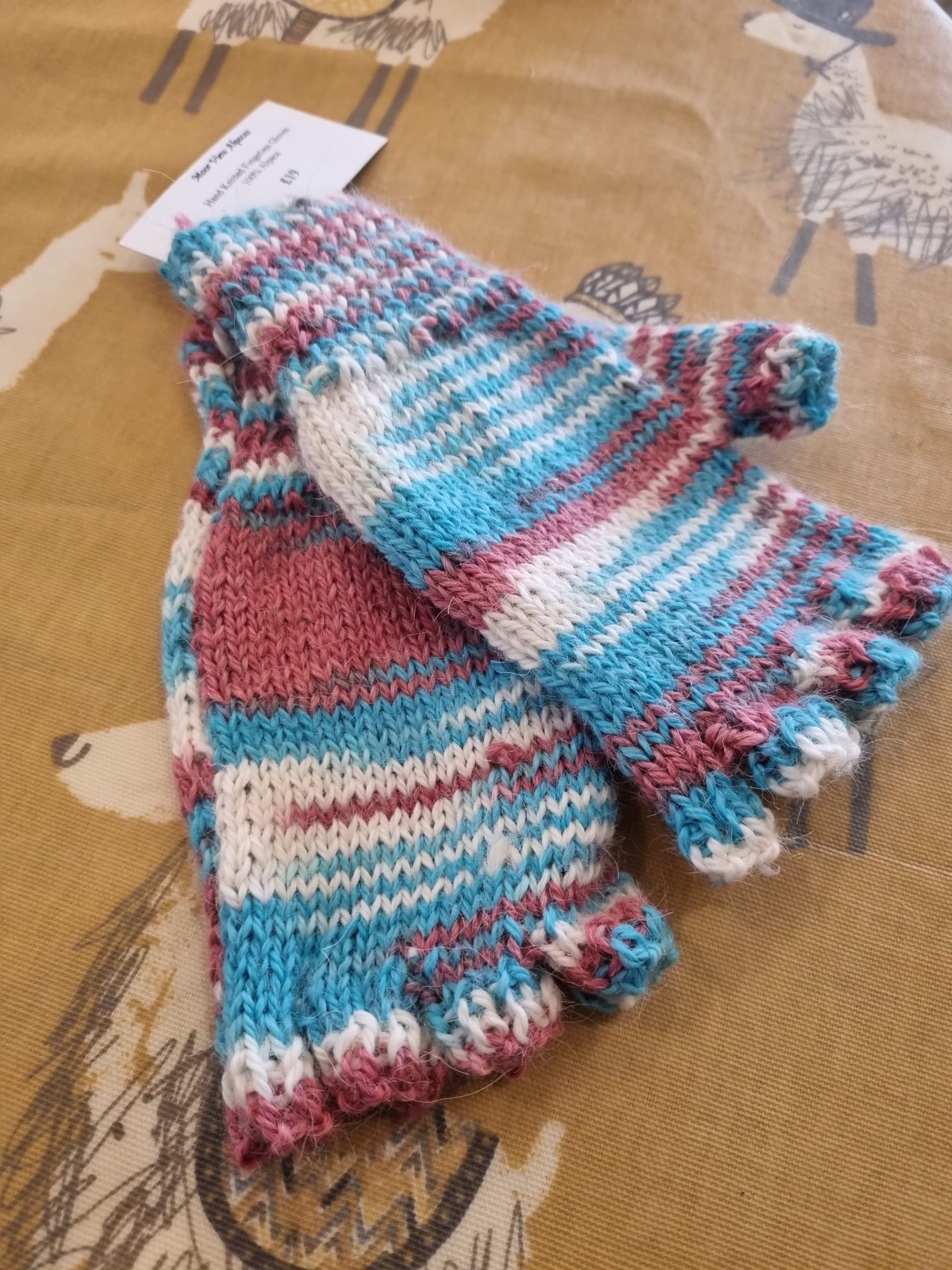  Striped Fingerless Gloves